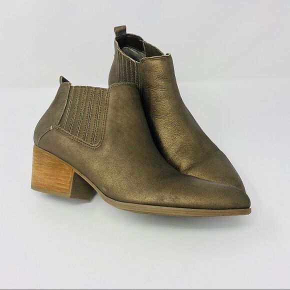 Crown Vintage - Like New Booties! (11M) - Picture 1 of 12